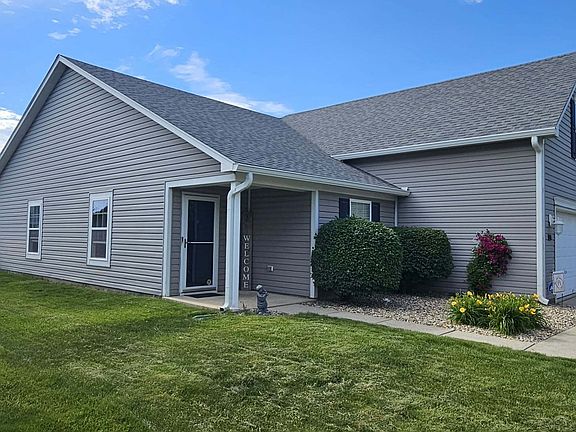 3rd image of 6192 N Woodhaven Dr