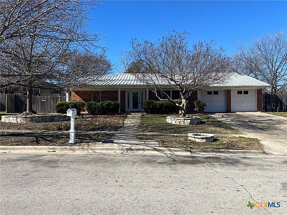 2nd image of 1407 E Vardeman Ave
