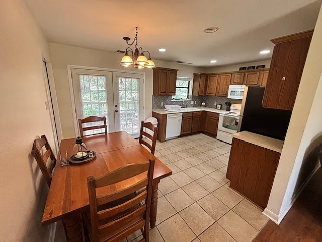 2 bed, 900 sqft, $1,900 — Photo 4