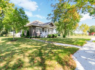 131 Grace St, Sharon, WI 53585