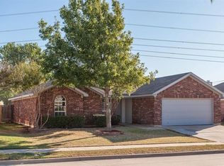 6749 Bighorn Rdg, Arlington, TX 76002
