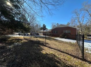 4530 Crews Ln, Walkertown, NC 27051