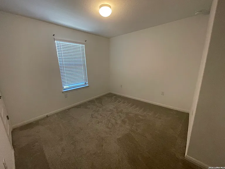 418 Lockhart — Photo 11