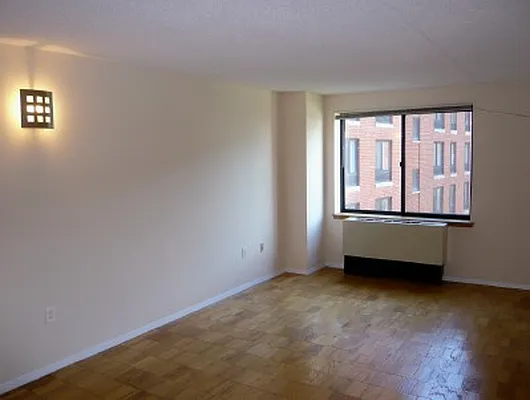 Rented by Regatta NY Realty | media 7