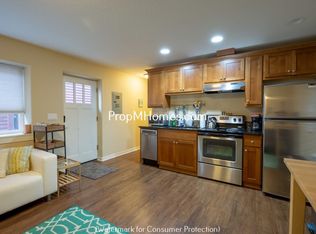 437 NE Graham St #B, Portland, OR 97212