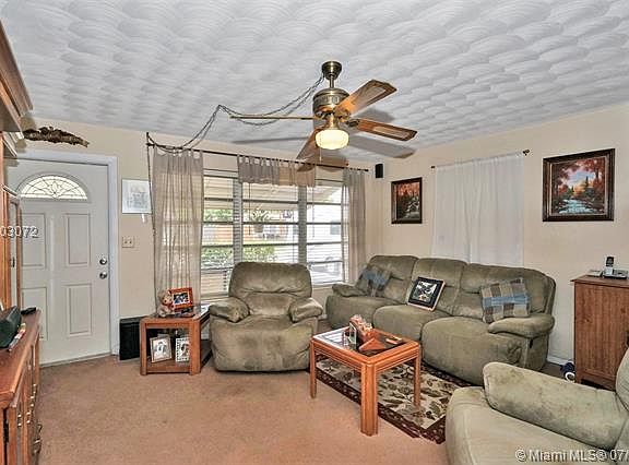 5th image of 1631 NE 32nd Ct