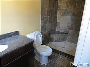 3rd image of 2428 Royal Ave