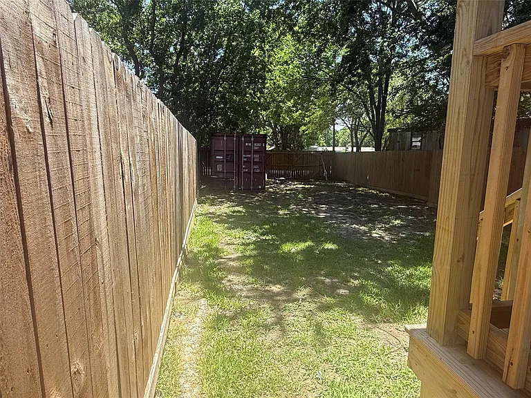 11874 Vanwood St — Photo 33