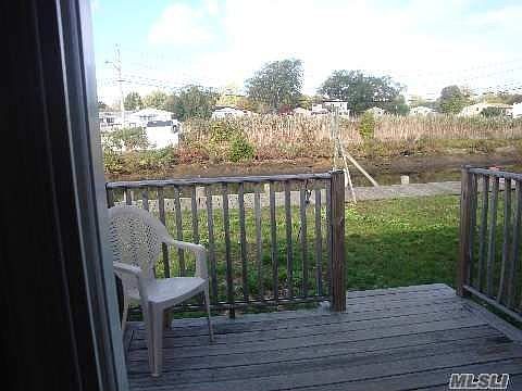 3rd image of 212 Lee Pl