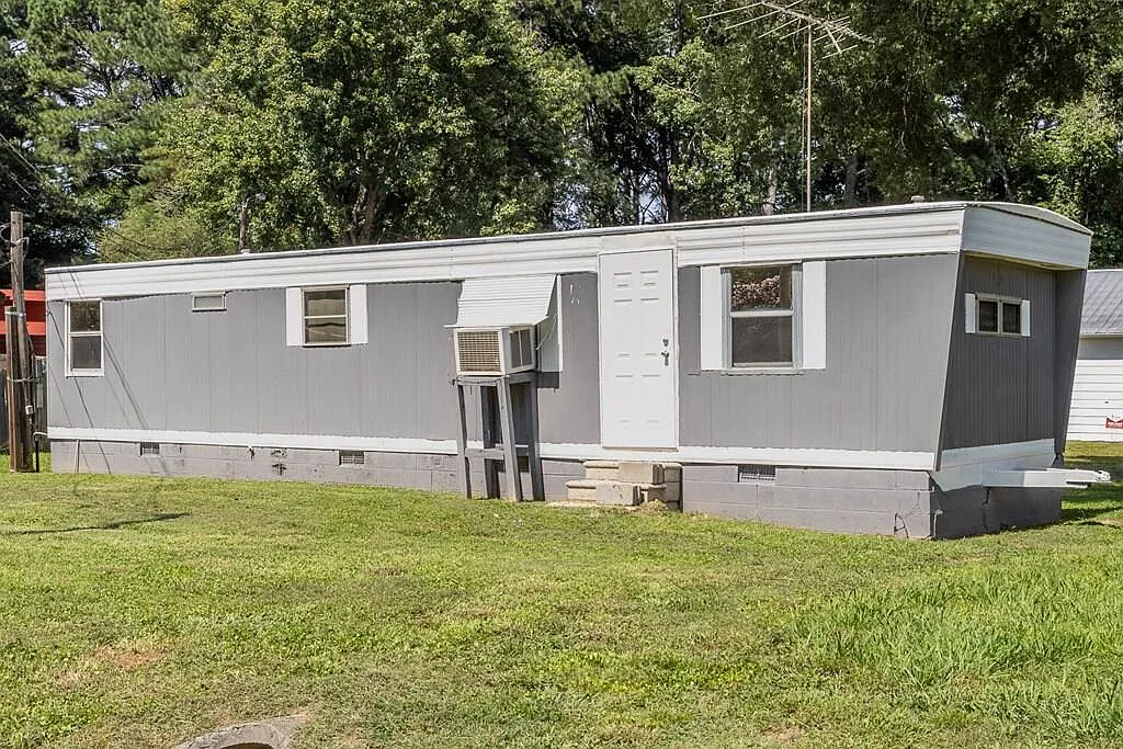 2 bed, 676 sqft, $1,200 — Photo 4