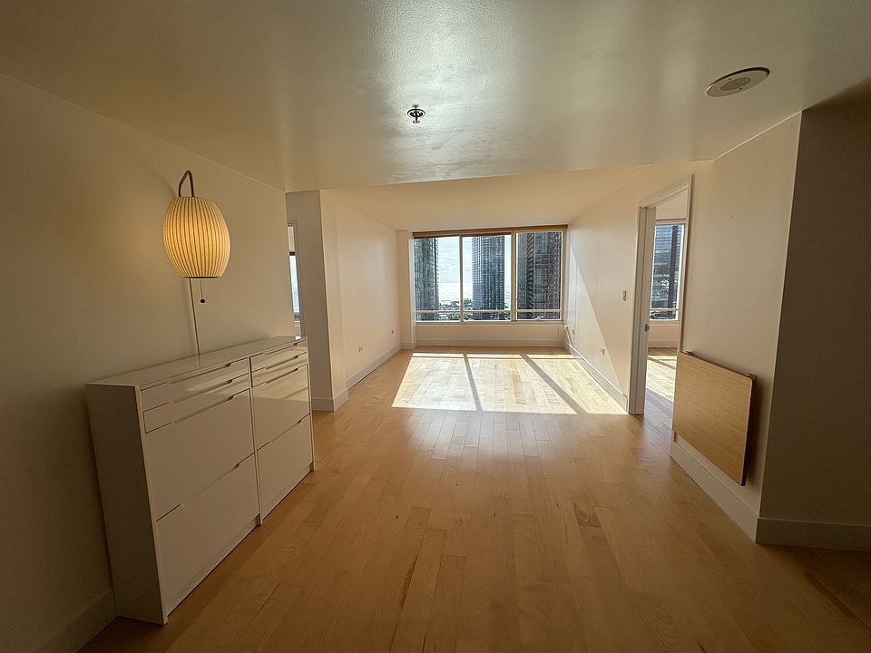 1st image of 1009 Kapiolani Blvd APT 2707