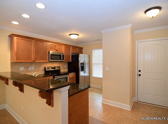 3rd image of 1420 Serenity Creek Dr