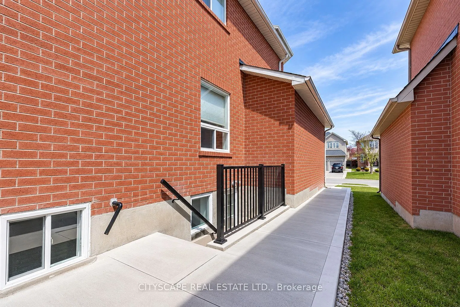 2 bed, $2,300 — Photo 2
