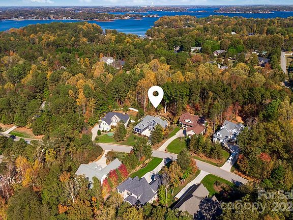 3rd image of 7655 Cottonwood Dr