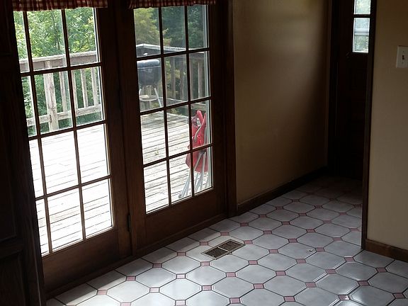 4th image of 283 Fort Clarke Dr