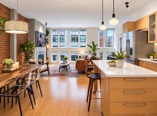 1072 Hamilton St #401, Vancouver, BC V6B2R9
