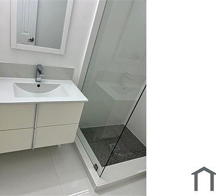4th image of 6051 Arthur St #12