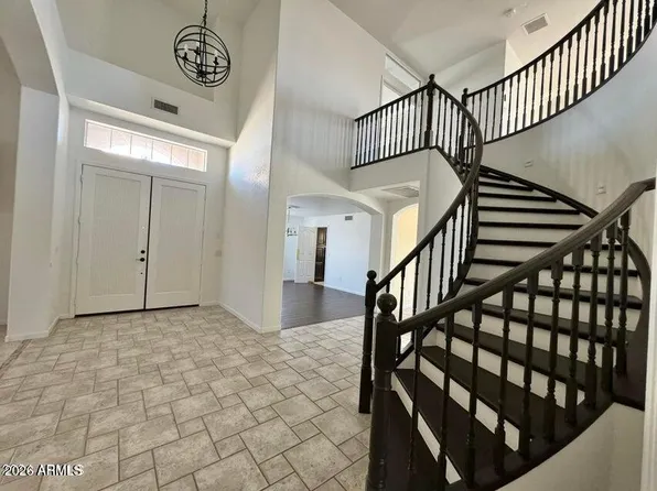 7865 W KRISTAL Way, Glendale, AZ 85308