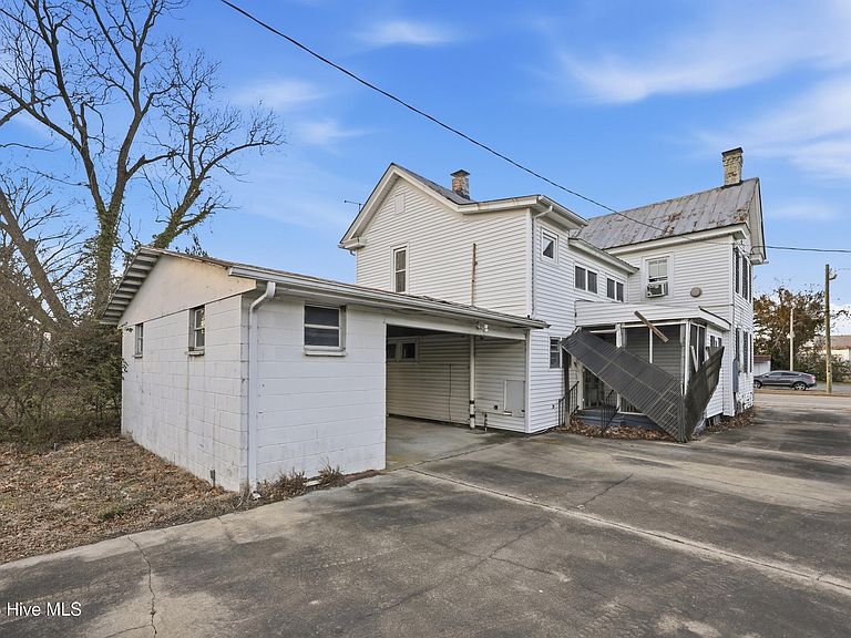 Listing photo 5