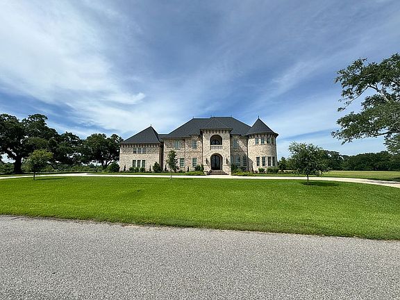 2nd image of 23240 Stablewood Cir