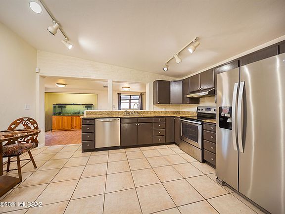 4th image of 8501 E Louise Dr