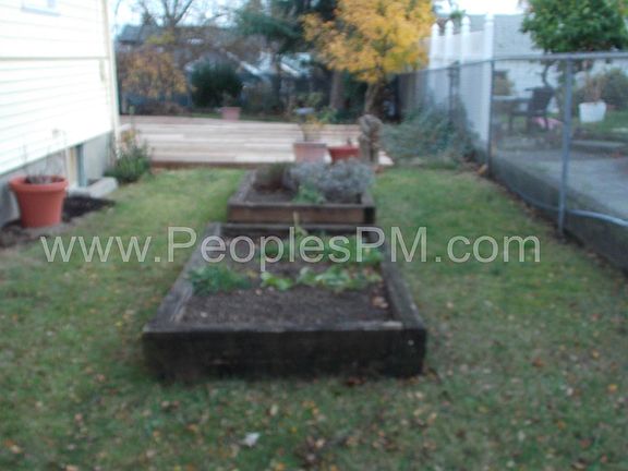 4th image of 3423 N Gove St