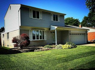 14124 Alpena Dr, Sterling Heights, MI 48313