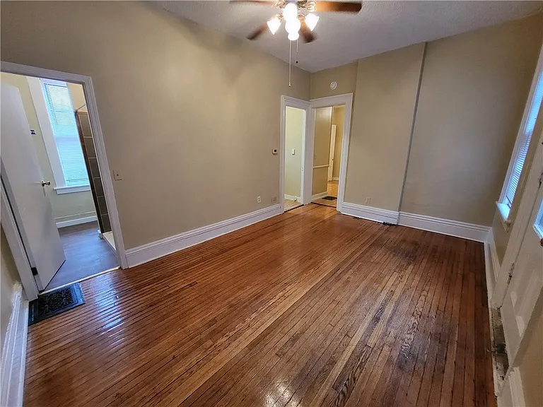 168 Gibbs St #2 — Photo 8