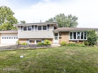 416 Tana Ln, Joliet, IL