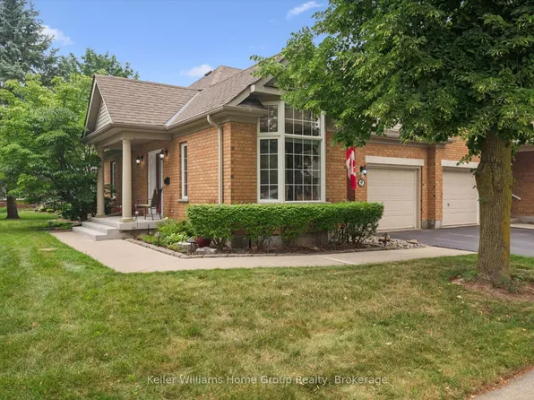 9 Magnolia Ln, Guelph, ON N1G 4X7
