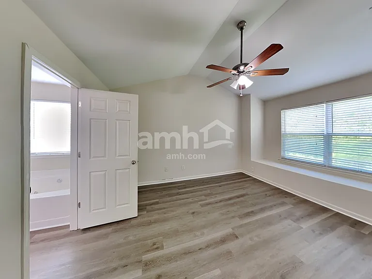 1637 Bradmere Ln — Photo 13