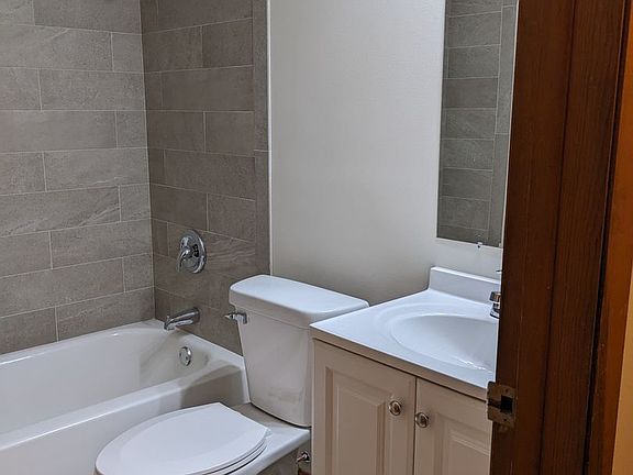 2nd image of 521 Kungs Way APT 2S