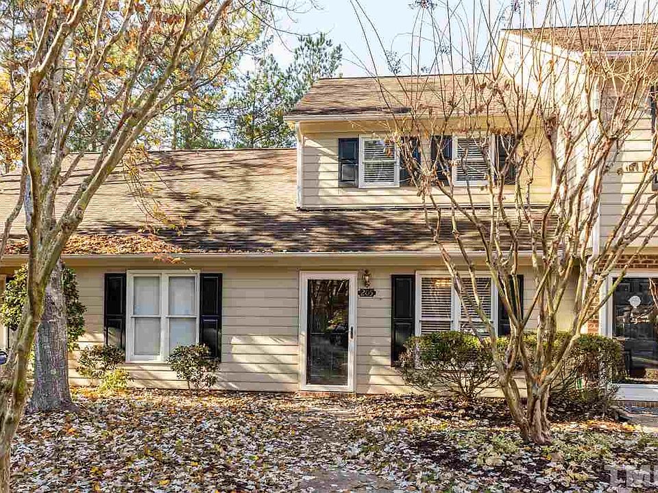 1st image of 205 Gatehouse Ln