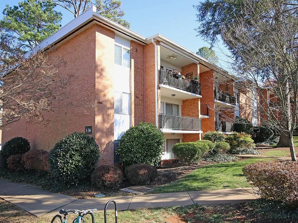 1800 Jefferson Park Ave #43