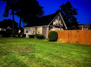 58 Gibbons Ave, Warwick, RI 02889