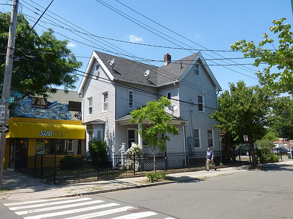 5th image of 865 Whalley Ave