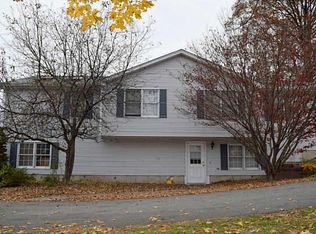 343 Knight St, Woonsocket, RI 02895