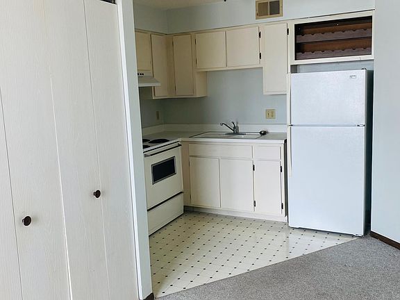 5th image of 2618 W Willowlake Dr APT 221