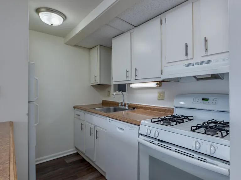 Cedar Village Apartments and Townhomes — Photo 24
