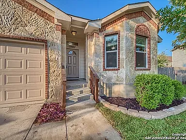 3 bed, 1943 sqft, $1,900 — Photo 2