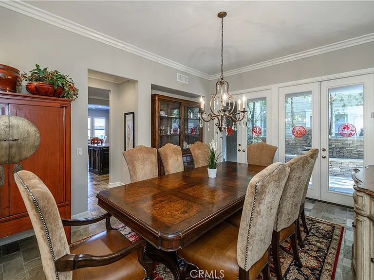 16 Pegasus Dr — Photo 4