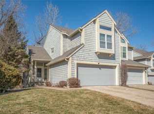 2663 82nd St, Urbandale, IA 50322