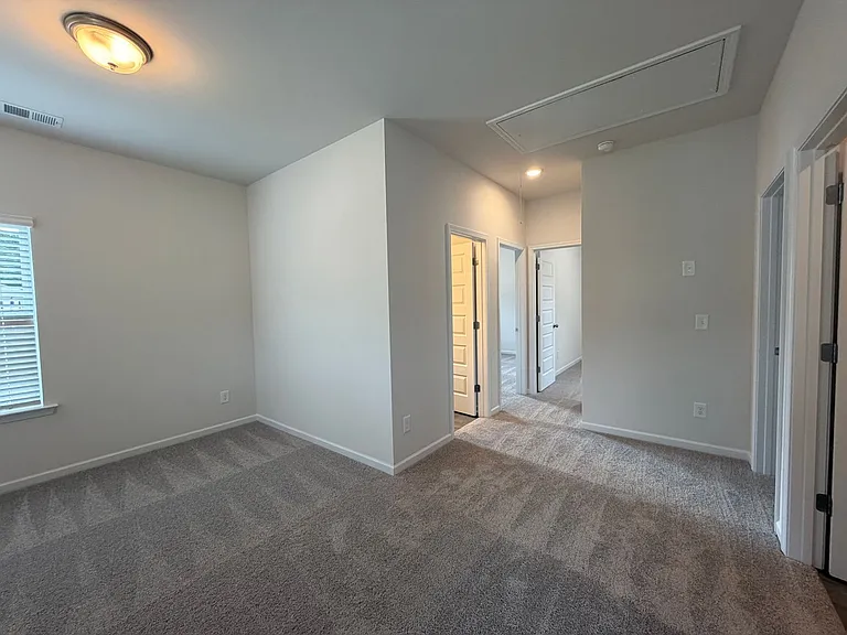 8 Cavalier Ct — Photo 13