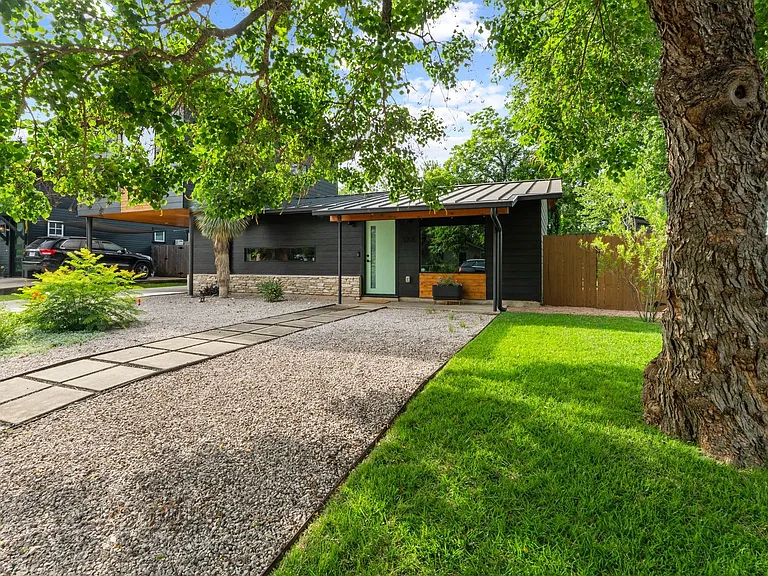 3205 Locke Ln — Photo 27