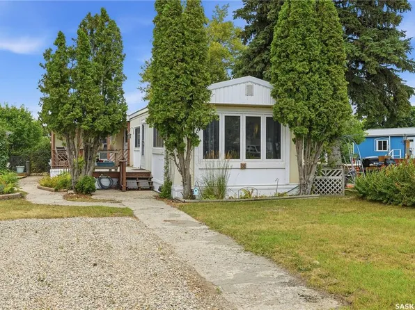32 Crystal DRIVE, Edenwold Rm No.158, SK S4L 1B3