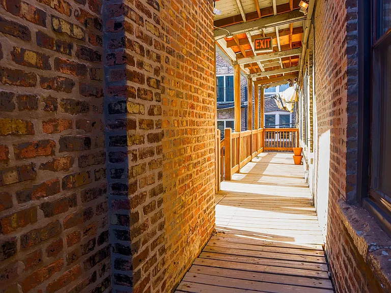1400 W Taylor St — Photo 24