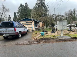 2004 12th St, Oregon City, OR 97045