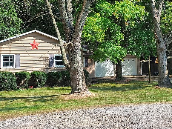 3rd image of 19 Leisure Acres