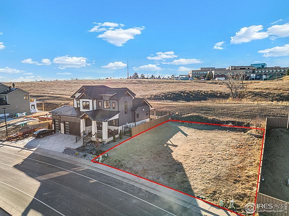 2nd image of 941 Saint Andrews Ln