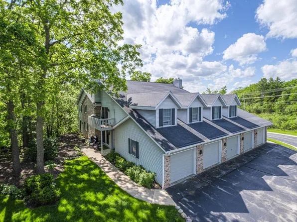 2342 Quail Hollow COURT #A, Delafield, WI 53018